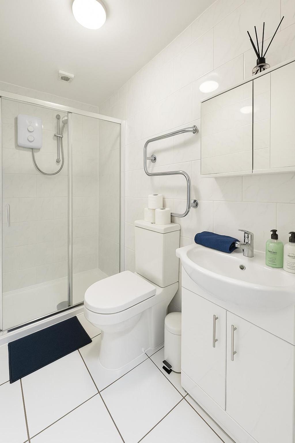 One Bedroom Apartment In City Centre Κάρντιφ Εξωτερικό φωτογραφία